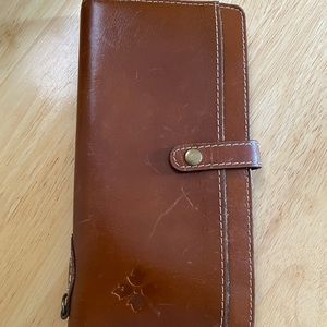 Patricia Nash RFID wallet